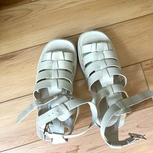 Steve Madden fisherman flatworm sandals!